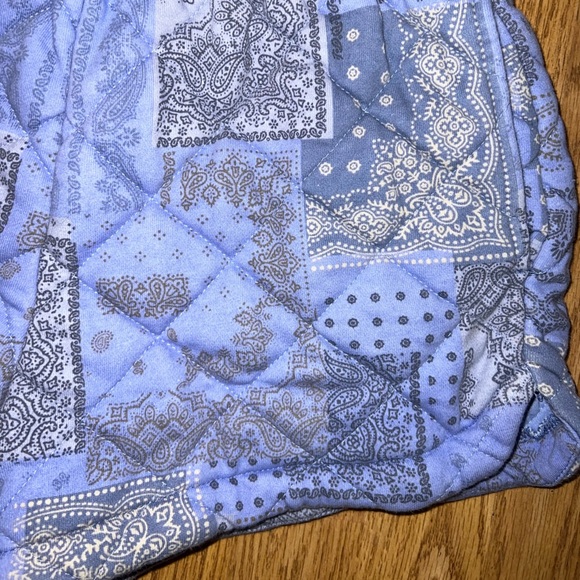 Forever 21 Shorts - Picture 2 of 4